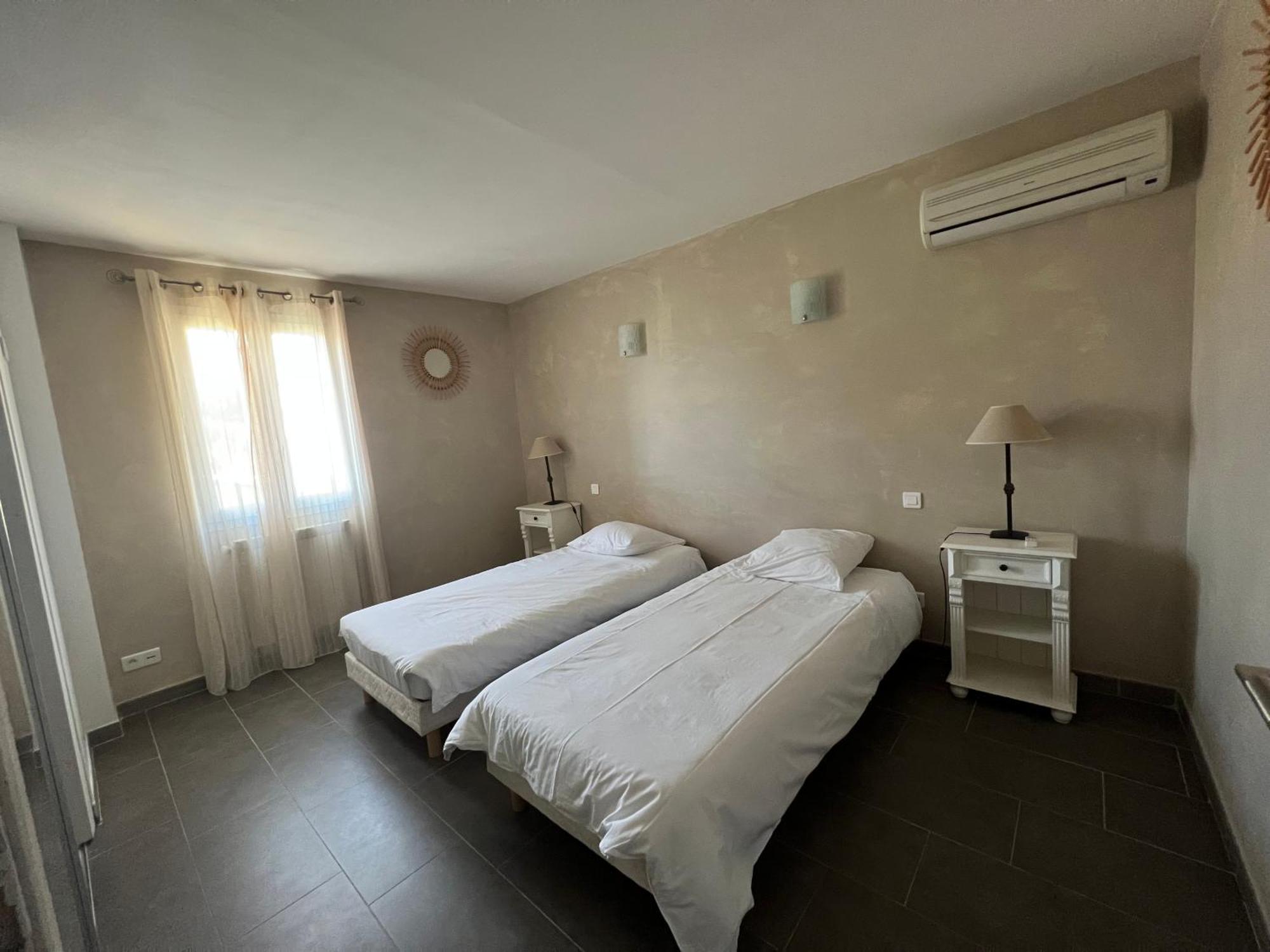 Maison 180 M² Proche De Beaumes De Venise La Roque-Alric Luaran gambar